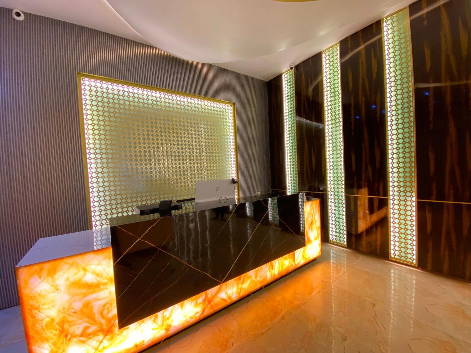 Hotel Valentino Noakhali Екстер'єр фото